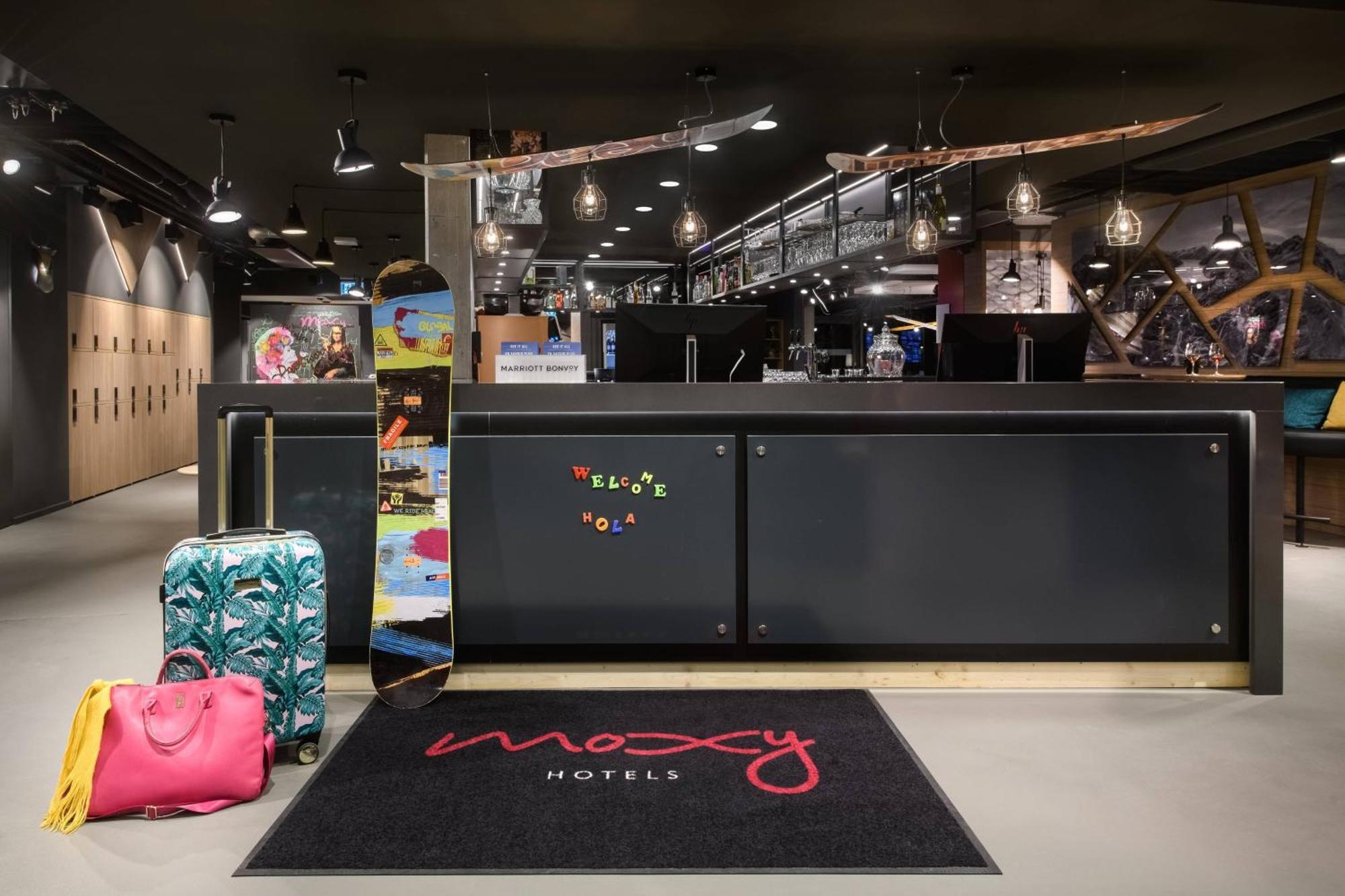 Moxy Sion Otel Dış mekan fotoğraf